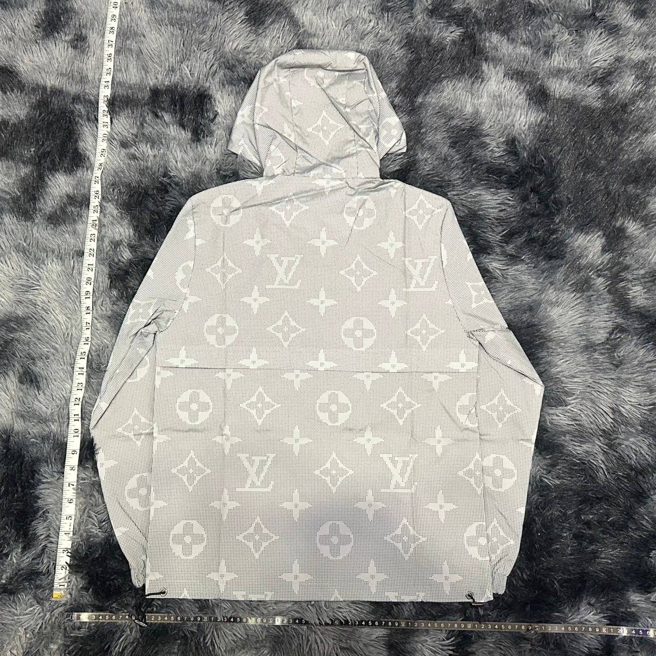 LV COAT -3