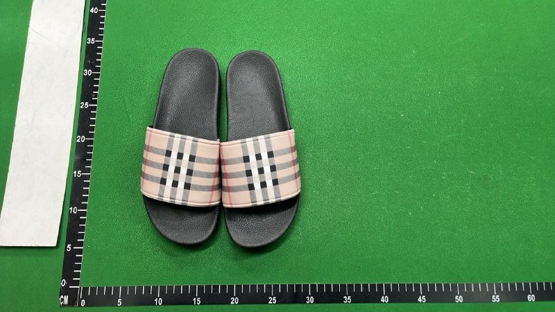 Balenciaga Logo Slides -2