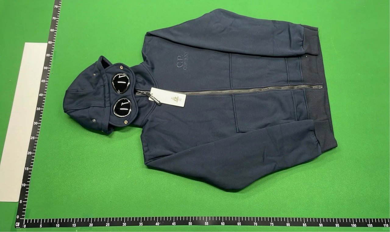 CP Company Goggle Hoodie -3