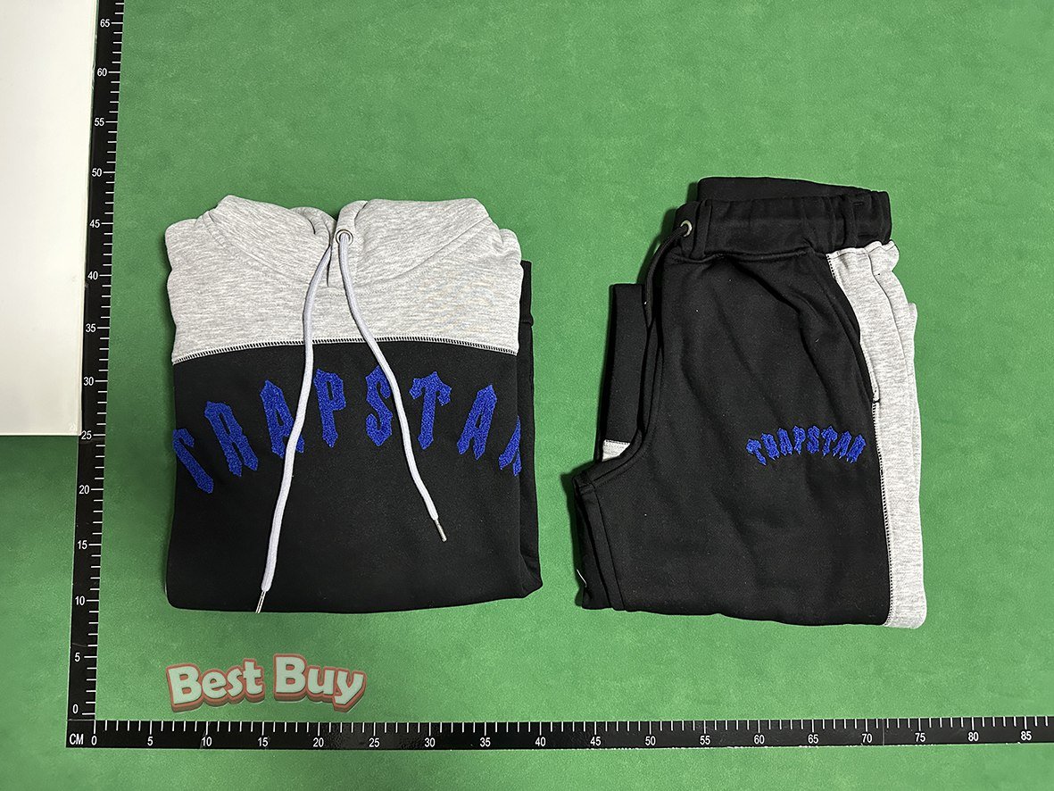 Trapstar Hoodie [2 Colors Available] -3