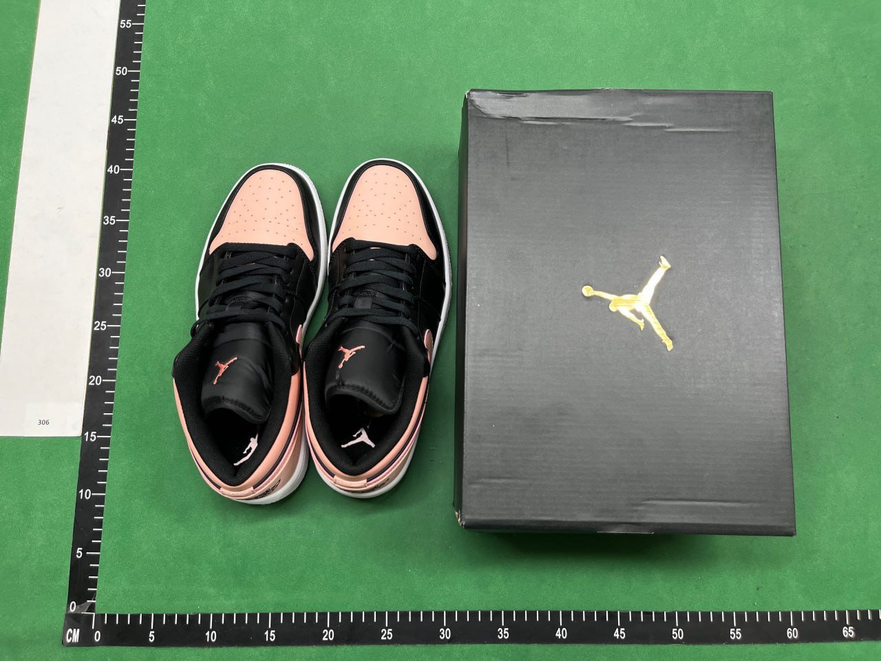 KT-AJ1 Low Sneakers -1