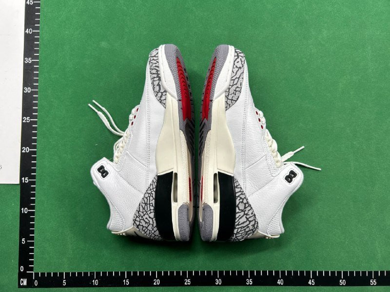 Nike Air Jordan 3 Sneakers -1