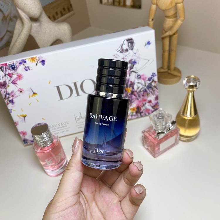 Dior perfume 4-piece set color flower version -7