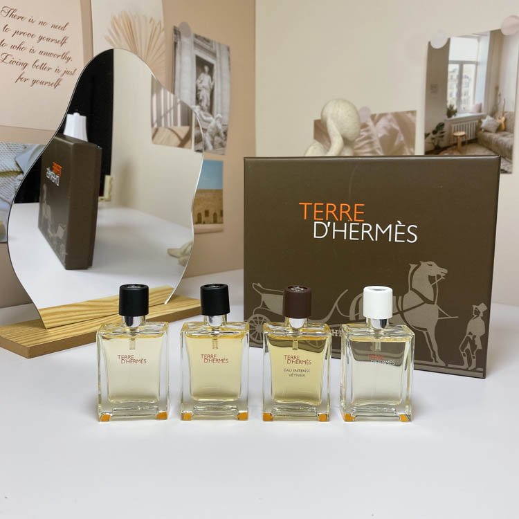 Hermès Terre des Anglaise 4-piece set-3279                   -3