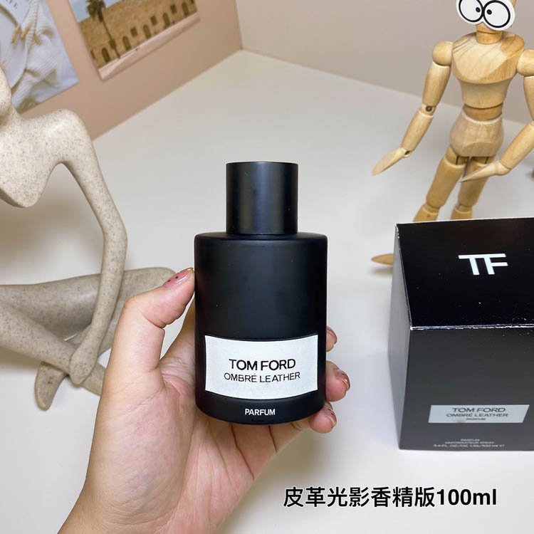 TOMFORD TF Light and Shadow Leather Fragrance Edition Perfume-3172                   -2