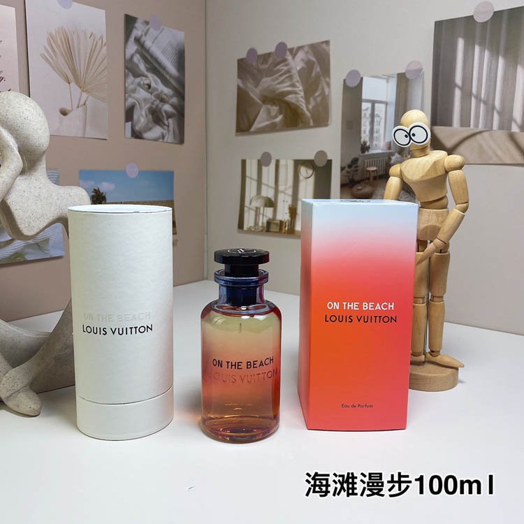 Louis Vuitton LV Beach Walk Pe
