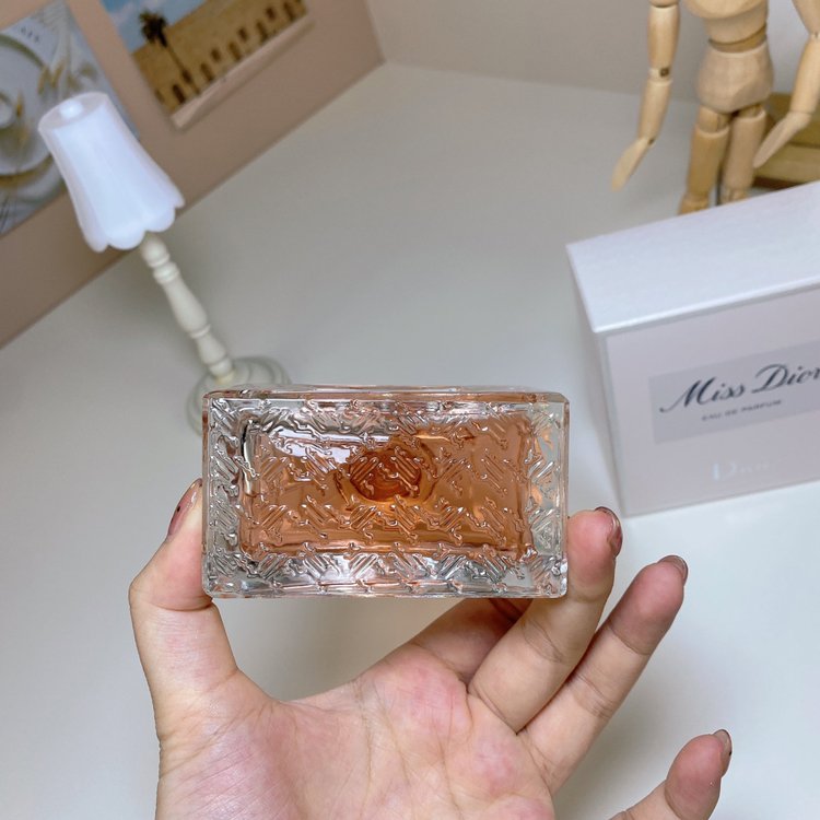 Dior Blooming Sweetheart EDP-3068                   -3