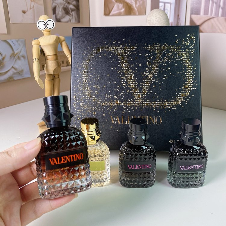 Valentino Men's Black Box Sample 4-Piece Perfume Set-3054                   -2