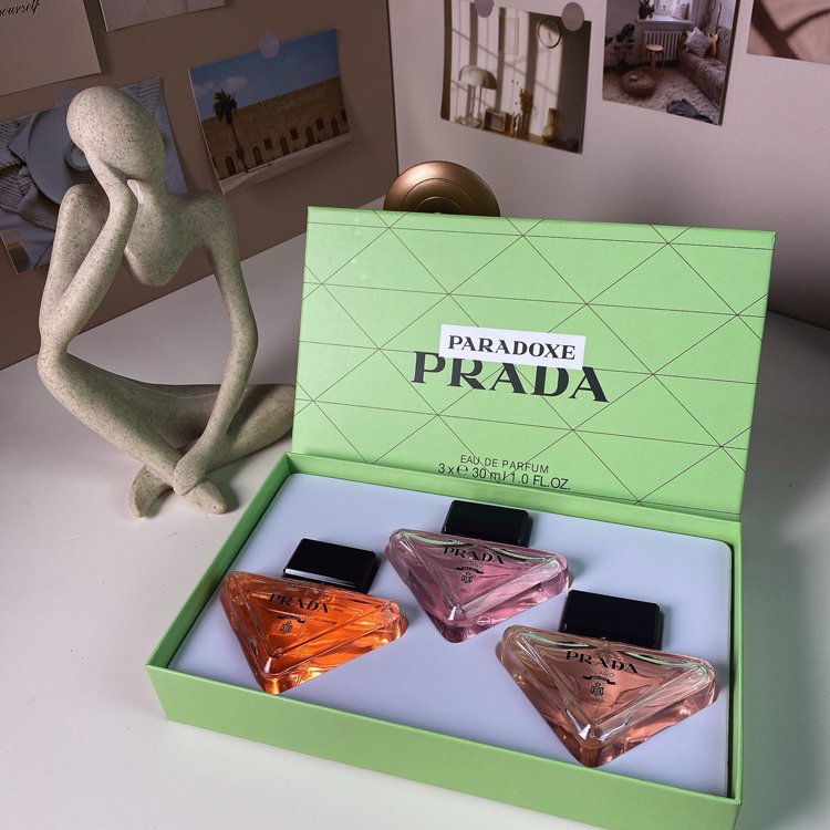 Prada I Am Unpredictable fragr
